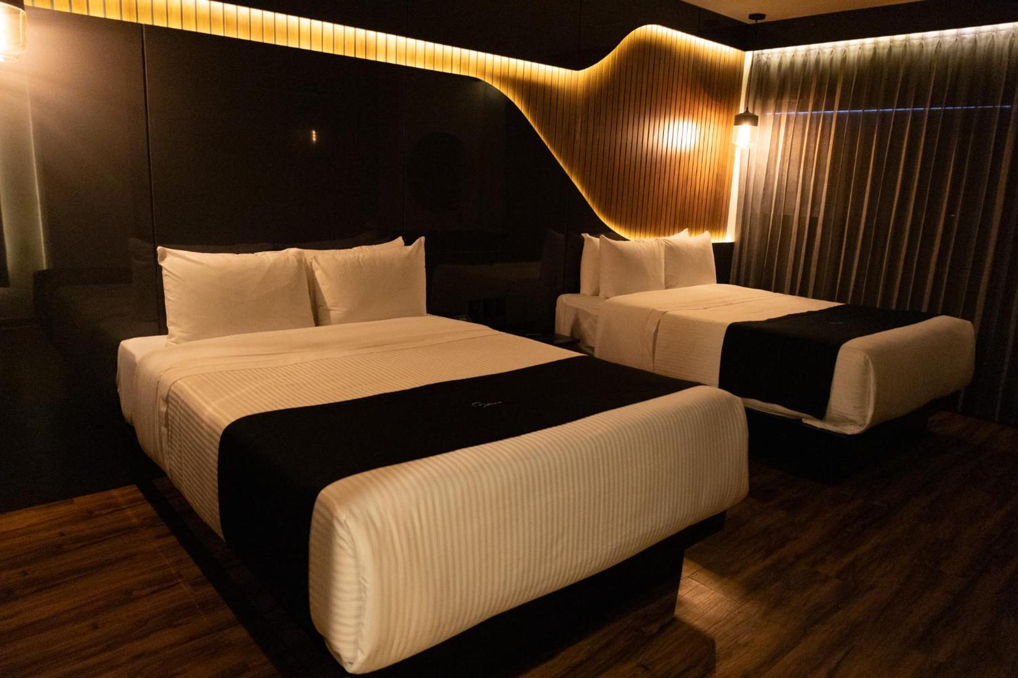 Hotel Yoru Querétaro Екстериор снимка